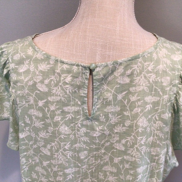 A N A Tina Flora Light Green Ruffle sleeveless Shirt New Size XL - Picture 4 of 6